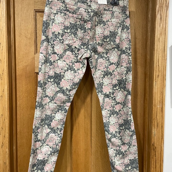 Current Elliott jeans, NWT, size 28 (fit like 27) - Picture 4 of 4